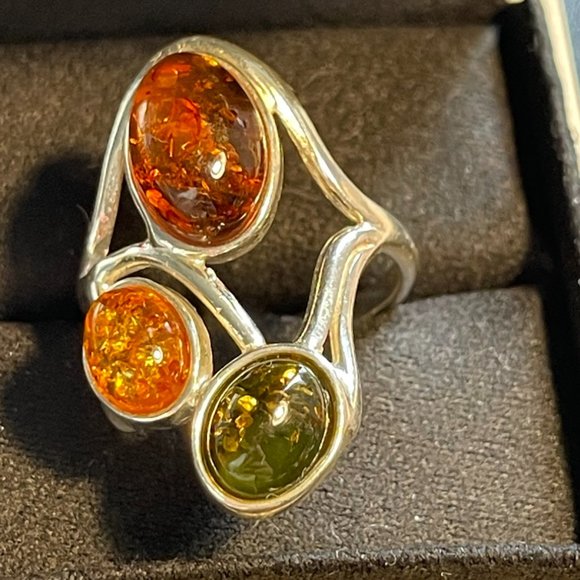 Multi Stone Amber Ring | Size 9 - Picture 2 of 4